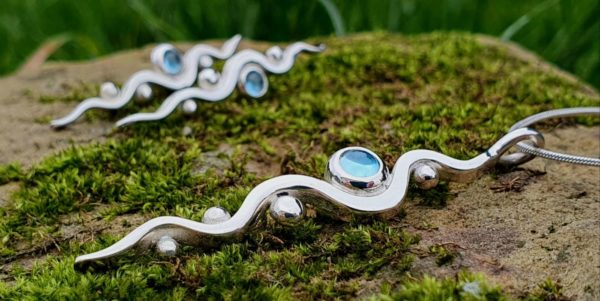 Flow Pendant One by Rob Morris - Image 3